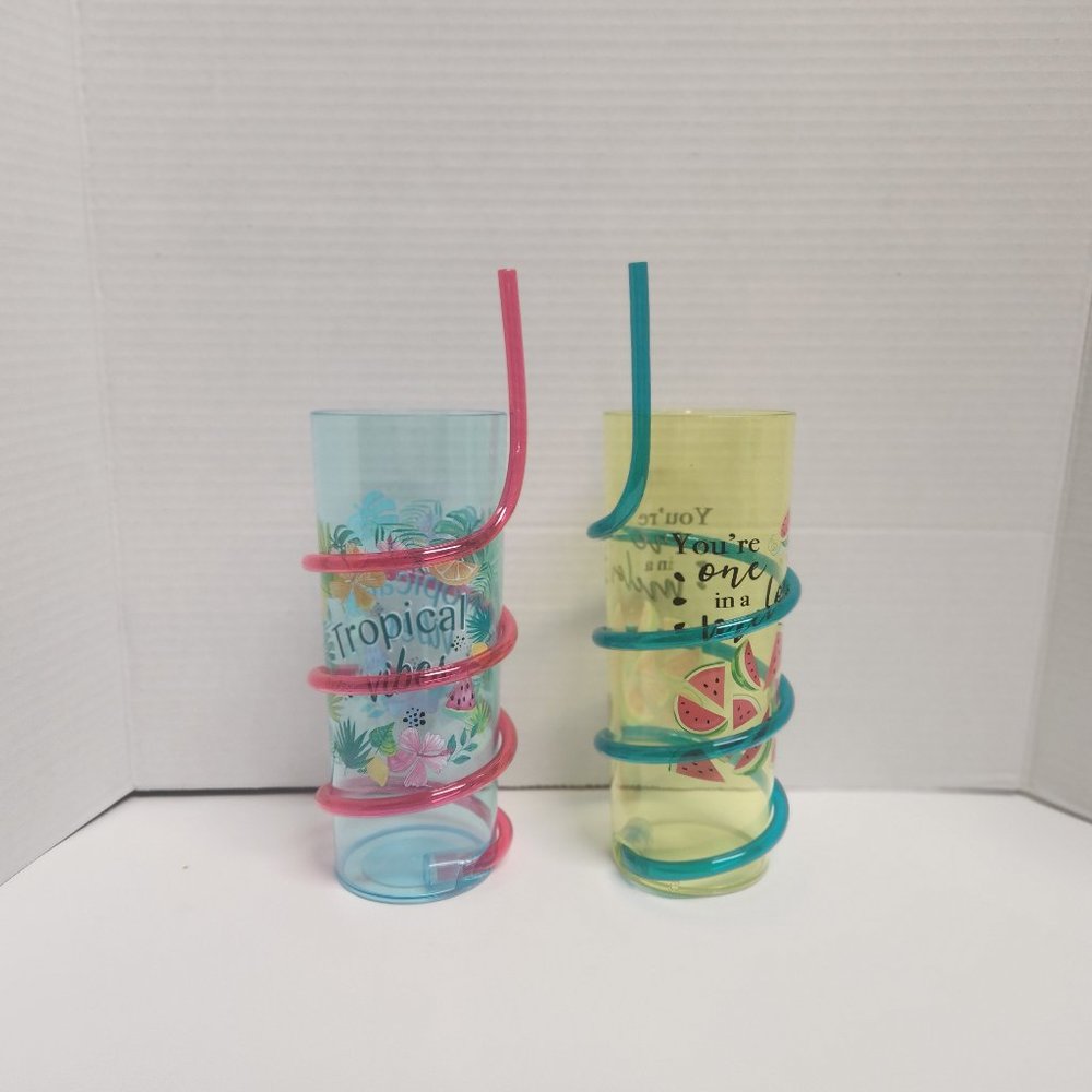 Tropical cups wit Wrapped around Straw